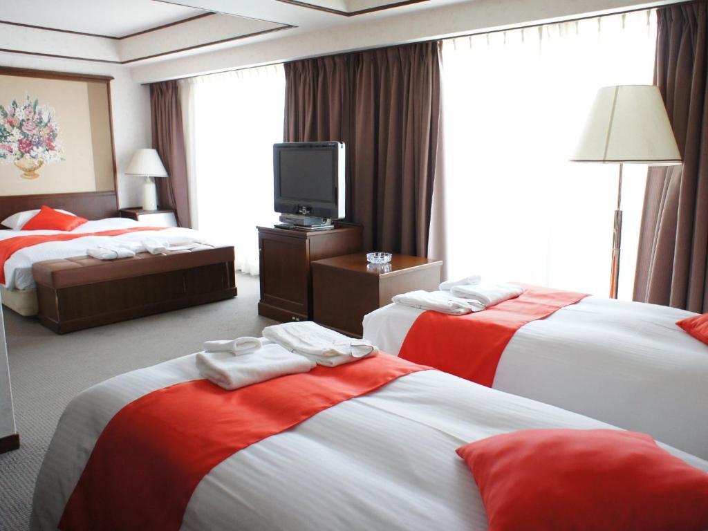 Daiichi Grand Hotel Kobe Sannomiya Bagian luar foto