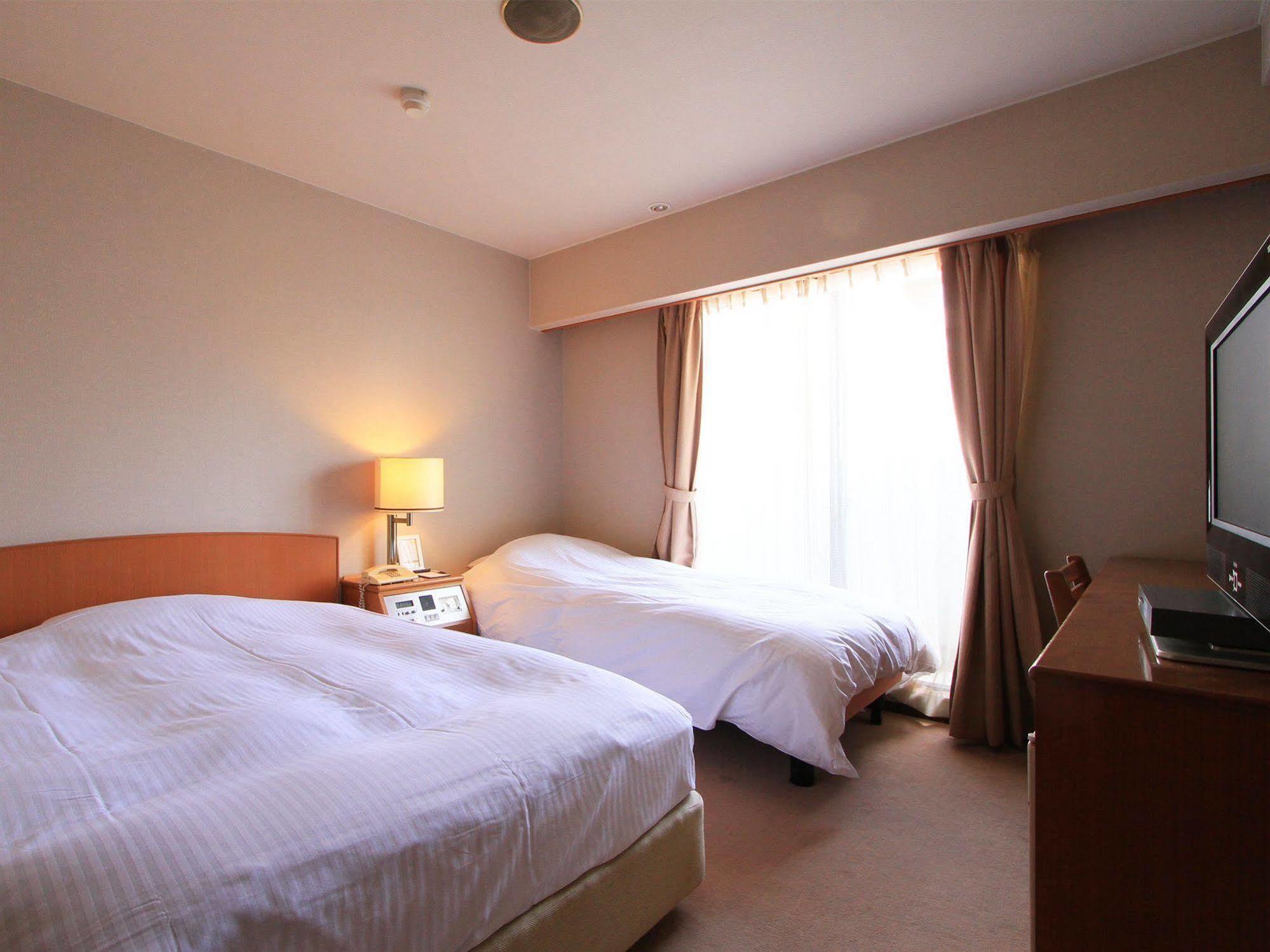 Daiichi Grand Hotel Kobe Sannomiya Bagian luar foto