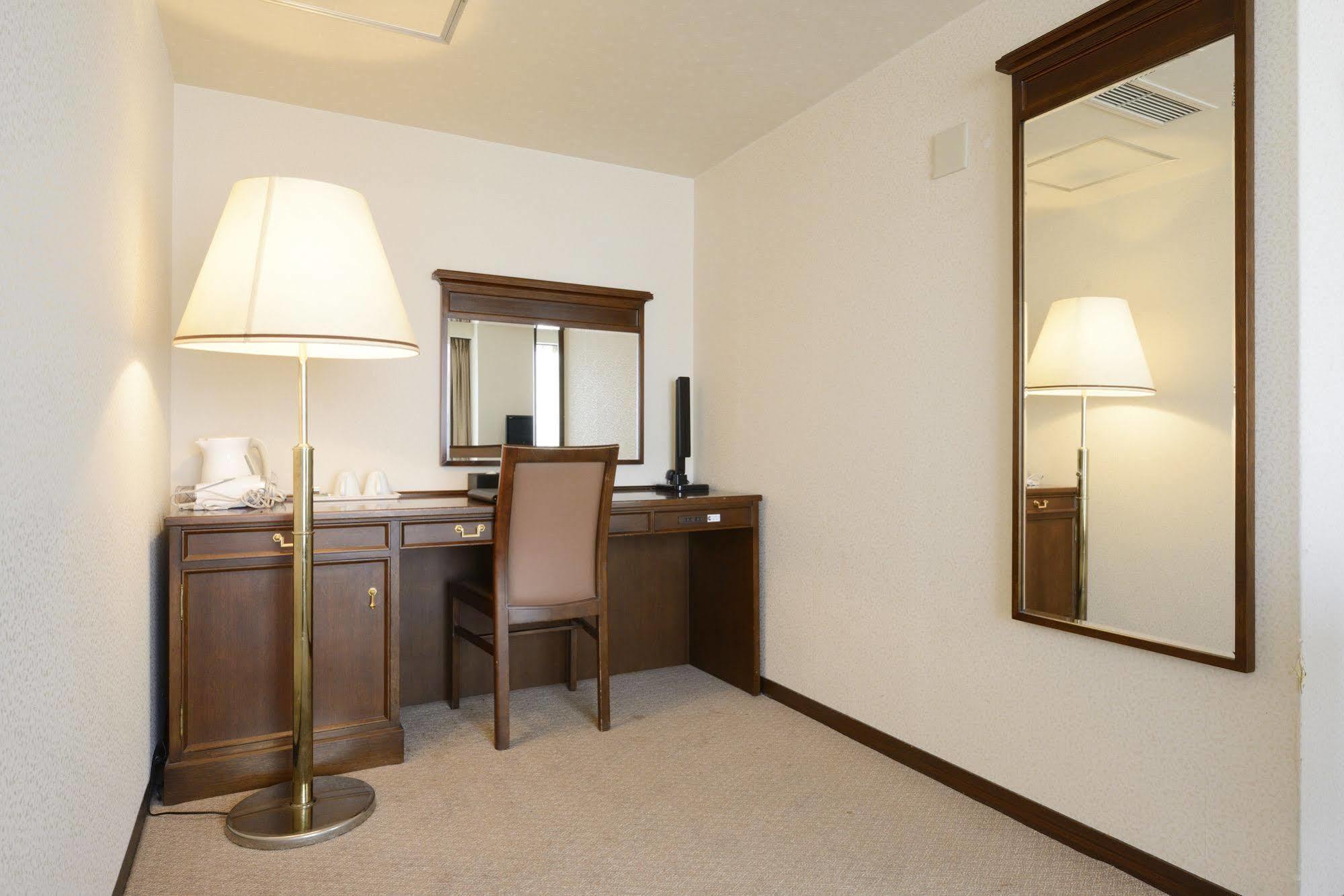 Daiichi Grand Hotel Kobe Sannomiya Bagian luar foto