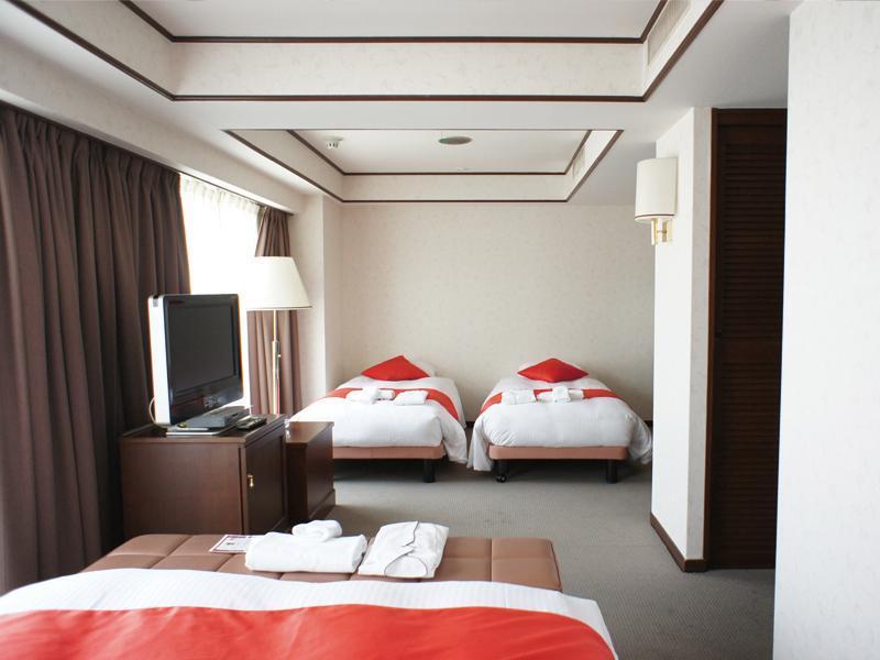 Daiichi Grand Hotel Kobe Sannomiya Bagian luar foto